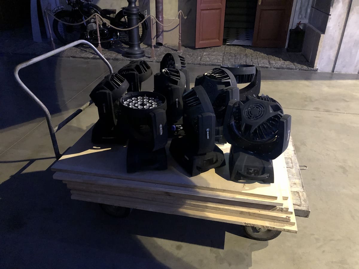 После проведения установки всех обслуженных приборов обратно и проведения всех тестовых мероприятий, были обнаружены несколько приборов другого вида с незначительными неполадками, которые были аналогично обслужены и приведены в исходное рабочее состояние.